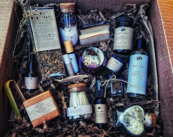 Mindful Moments Spiritual Gift Box | Meditation | Self Love | Grounding | Wildcrafted Wellness | Organic | Third Eye