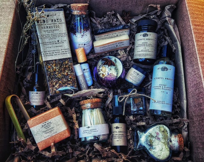 Mindful Moments Spiritual Gift Box | Meditation | Self Love | Grounding | Wildcrafted Wellness | Organic | Third Eye