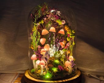 Pink Mushroom Lamp with Glowing Crystals, Mushroom Terrarium Night Light, Fantasy Mushroom Lamp for Kids Room Decor Unique Gift