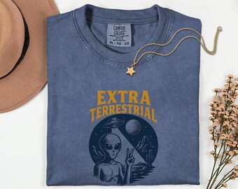 Extraterrestrial Alien T-Shirt, UFO Moon Space Graphic Tee, Cute Alien Peace Sign Shirt, Comfort Colors 1717, Halloween Aesthetic Top