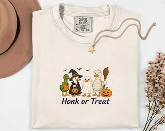 Honk or Treat Goose Halloween Shirt, Funny Goose Costume T-Shirt, Cute Witch Ghost Mummy Pumpkin Tee, Spooky Season Graphic, Funny Gift