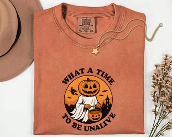 Funny Halloween T-Shirt, Halloween T-Shirt, Vintage Pumpkin Ghost Halloween Shirt, Spooky Retro Graphic Tee, Comfort Colors Fall Aesthetic