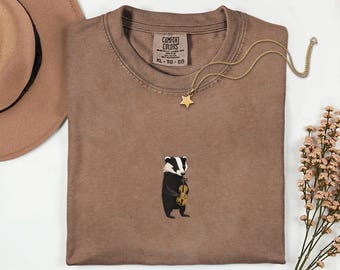 Musical Badger T-Shirt, Funny Animal Graphic Tee, Orchestra Music Lover Shirt, Cute Violin Gift for Musicians & Wildlife Fans, Badger Shirt
