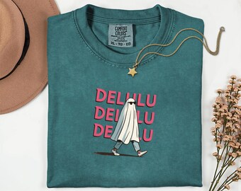 Delulu Ghost T-Shirt, Funny Aesthetic Meme Tee, Viral Trendy Shirt, Cute Halloween Graphic Tee, Spooky Season Shirt for Women & Men