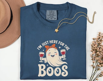Camiseta divertida de Halloween con vino, camiseta de fantasma "I'm Just Here for the Boos", linda camiseta con disfraz de bebida de temporada espeluznante, linda camiseta de fantasma, camiseta unisex