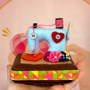 Handmade Felt Sewing Machine Pincushion - Miniature Sewing Room Decor - Gift for Seamstress or Quilter Blue