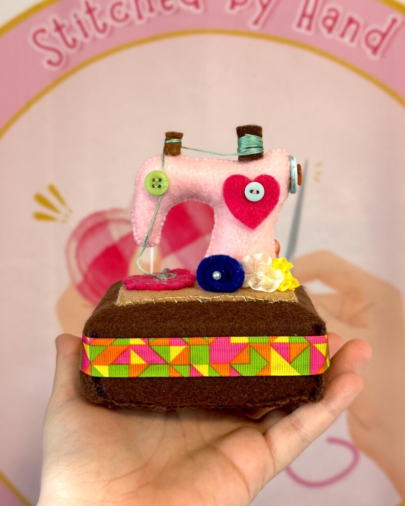 Handmade Felt Sewing Machine Pincushion - Miniature Sewing Room Decor - Gift for Seamstress or Quilter Pink