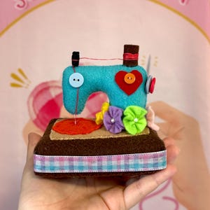 Handmade Felt Sewing Machine Pincushion - Miniature Sewing Room Decor - Gift for Seamstress or Quilter Aqua