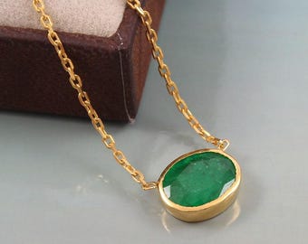 Ovalt smaragdhängande halsband i sterlingsilver för kvinnor