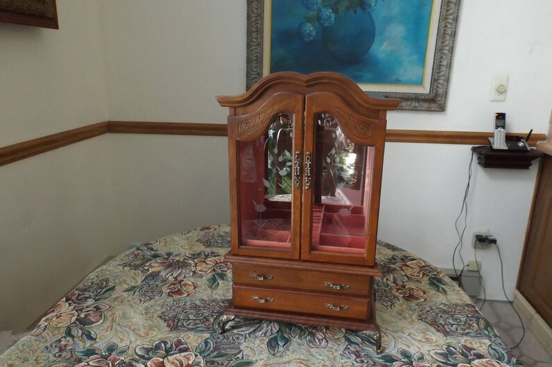19 5h Rare Footed Mirrored Jewelry Box In Form Of 19 5h Rare Footed Mirrored Jewelry Box