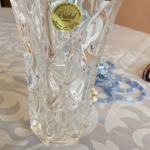 France 24% lead crystal Avon crystal bud vase.Vintage.Table Centerpiece ,France.original box.Old stock. France.Decor.Gift idea