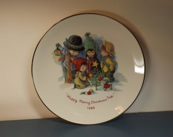 1983 "Happy Merry Christmas Tree" plate by GORHAM . collection piece of art.Made in JAPAN. limited edition. Children Kids Gift