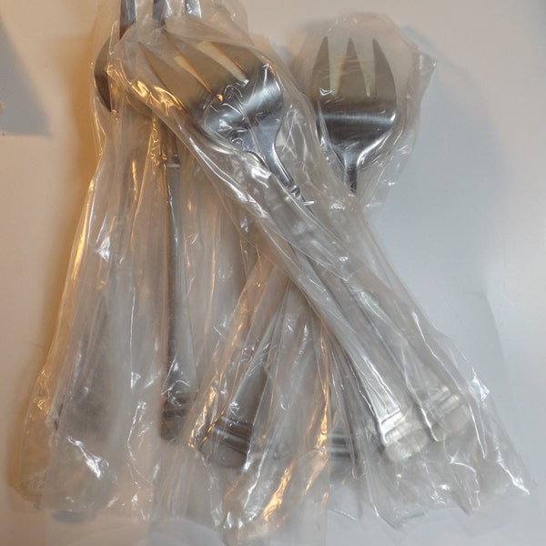 Pfaltzgraff meet fork.Stainless steel. 8.5". Serving.Flatware. Tableware. Kitchenware. 5 available. New old stock.Never used