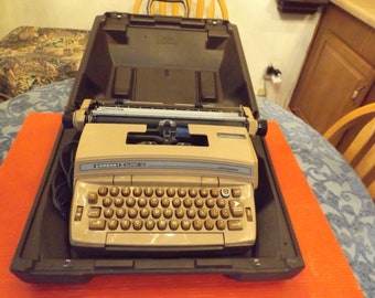 Vintage 50-60s Portable Electric Typewriter Smith Corona Coroner Super 12 Gift idea.