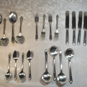 20 pc DUCHESS 1923 by Tudor Plate Oneida Community Silver plated set for 4 person .Banquet.Home decor.replacement Gift