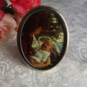 Sterling oval mini frame w/easel back by Wilton for picture 3&quot;x 2&quot; Visible part 4 1/4&quot; x3 1/4&quot;  Gift idea