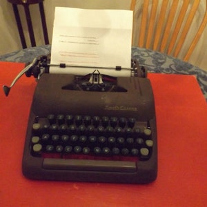 Antique Smith-Corona Silent Manual Typewriter. Portable. Work. Made in U.S.A.