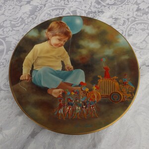 The Magic People Series Plate By Lynn Lupetti &quot; Fantasy Festival &quot; #1568, USA, 1982 limited edition of 10,000 world -wide