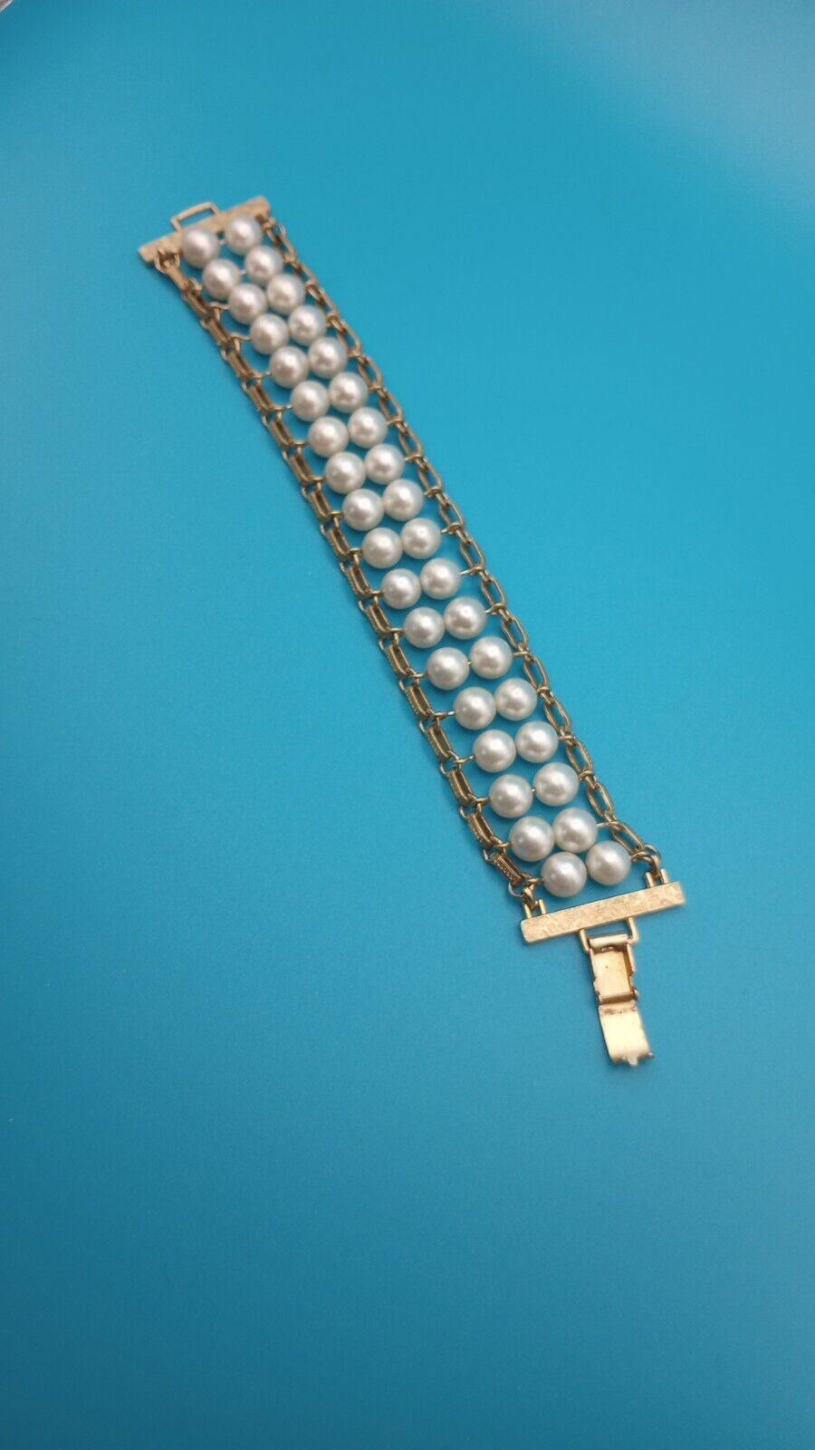 Vintage Sarah Coventry Bracelet Gold Tone Faux Pearls Flattery Double Strand