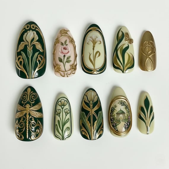 Vintage Floral Nail Art Set, Hand-Painted Flowers with Gold Details, Elegant Press-On Nails, Luxury Floral Design Nails, Handcrafted Nail