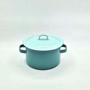 Vintage blauw geëmailleerde pot – klassiek retro keukengerei