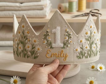 Gepersonaliseerde madeliefje linnen babykroon, handgeborduurde naamaandenken, foto prop eerste verjaardag
