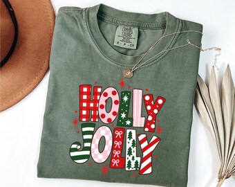 Comfort Colors® Vintage Holly Jolly T-Shirt, Retro Christmas Holiday Shirt, Colorful Festive Tee, Cute Xmas Gift
