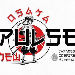 Könnte beinhalten: Grafikdesign mit einer Illustration eines Samurai-Kriegers in Schwarz und Weiß, vor einem roten Kreis und japanischem Text. Das Wort "PULSE" ist fett in schwarzen Buchstaben dargestellt.