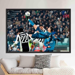 Living Room Wall Art, Home Decor Wall Art, Cristiano Ronaldo,Famous Canvas Print, Trendy Canvas Art, Canvas Wall Art, Soccer Artwork,Digital