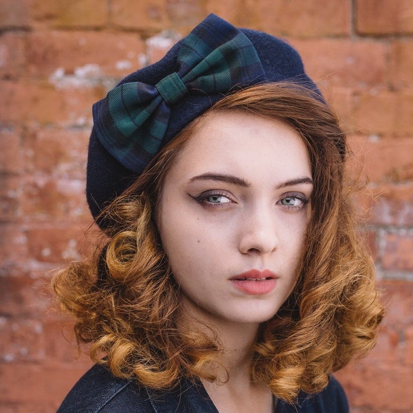 Navy Blue Wool Felt Beret Hat with Navy Green Tartan Bow (Blackwatch)