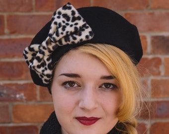 Black Beret Hat with Leopard Fake Fur Bow, Black Wool Felt Beret Hat, Black French Beret Hat, Black Winter Hat