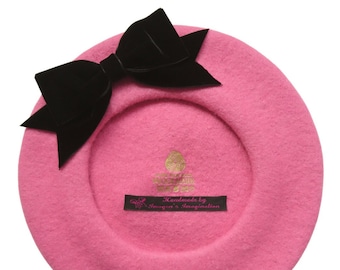Chapeau de béret en feutre de laine rose avec nœud en ruban de velours noir, béret en laine pure, béret rose épais, chapeau de béret Français rose, béret rose avec un arc