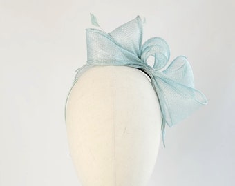 Aqua Blue Loop Fascinator with Coque Feathers, Pale Blue Sinamay Fascinator, Aqua Blue Wedding Fascinator, Aqua Blue Race Day Fascinator