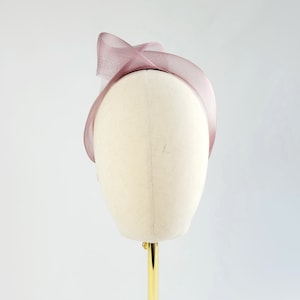 Dusky Pink Modern Fascinator, Minimalist and Contemporary Occasion Headwear for Formal Events