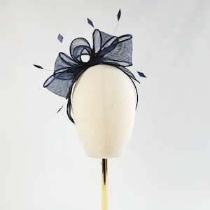 Dark Navy Loop Fascinator with Coque Feathers, Navy Sinamay Fascinator, Navy Wedding Fascinator, Navy Hatinator, Navy Race Day Fascinator