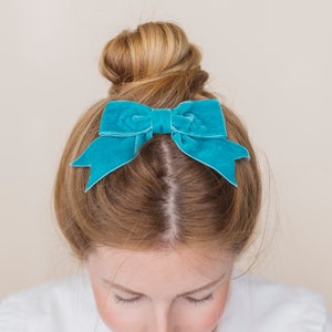 Teal Blue Velvet Ribbon Bow Hair Clip, Classic Teal Blue Velvet Hair Bow, Elegant Teal Blue Ribbon Hair Bow