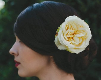 Pale Yellow Rose Hair Clip, Pastel Yellow Vintage Style Rose Hair Flower, Yellow Rose Hair Accessory