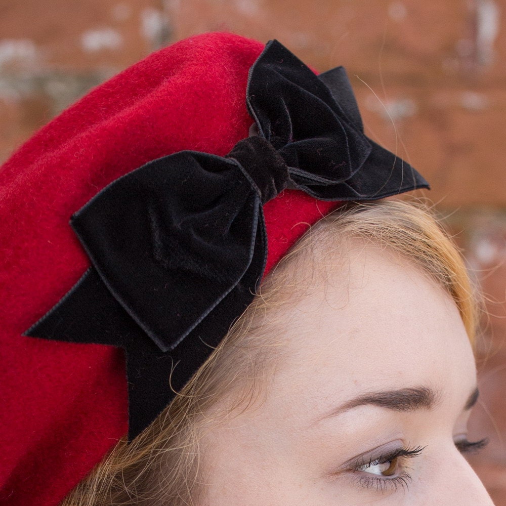 Vintage LA Girl Red Velveteen Beret with Black Bow Red Wool Felt Beret Hat With Black Velvet Ribbon Bow, Red  main image 4