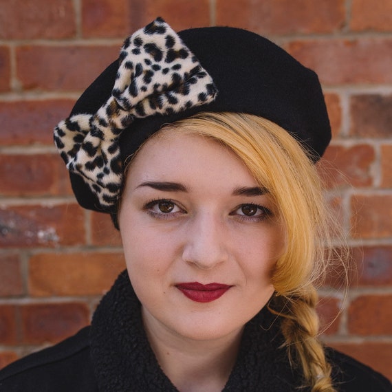 Black Beret Hat With Leopard Fake Fur Bow, Black Wool Felt 