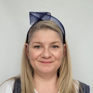 Navy Blue Crinoline Knot Headband, Navy Mesh Fascinator Headband, Navy Statement Headband, Navy Bandeau Headband, Navy Wedding Fascinator