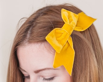 Mustard Yellow Velvet Ribbon Bow Hair Clip, Classic Mustard Yellow Velvet Hair Bow, Elegant Ribbon Hair Bow, Preppy Mustard Yellow Hair Bow
