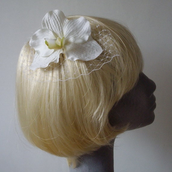 2 White Daisy Hair Flower Clip Design Hair Grips Kirby Clips Black xx