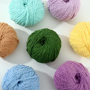 High-Quality Short Plush Yarn – Smooth, Velvety Yarn for Amigurumi, Crochet, and Knitting Projects, 53 Stunning Color Options for Crafters