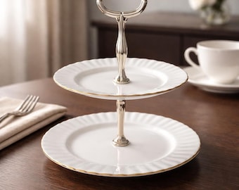 Vintage Royal Kent cakevorm met twee lagen – Engeland, porselein met gouden rand