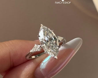 Lab Grown Diamond Engagement Ring: 14K Yellow Gold Marquise Cut