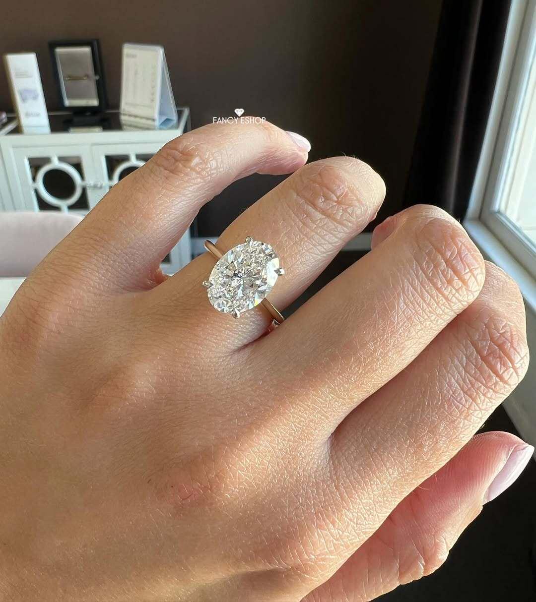 Oval Cut Lab Grown Diamond Solitaire Engagement Ring, IGI Certified ...