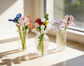 Bouquet de fleurs en verre personnalisé, mini vase et fleur en verre pour le mois de naissance, cadeau fleur de naissance, souvenir floral soufflé à la main, cadeau d'anniversaire pour elle