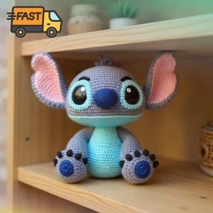 Muñeco de peluche amigurumi de Stitch de Disney tejido a crochet: suave decoración para la habitación del bebé, juguete de peluche hecho a mano imagen 6