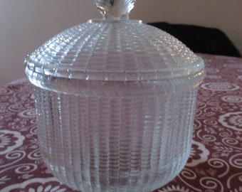 Glass Nantucket Lightship Basket Cannister Lid Scallop Glass Finial Vintage Beach House Decor Storage 6 1/4"W X 7 1/4"T