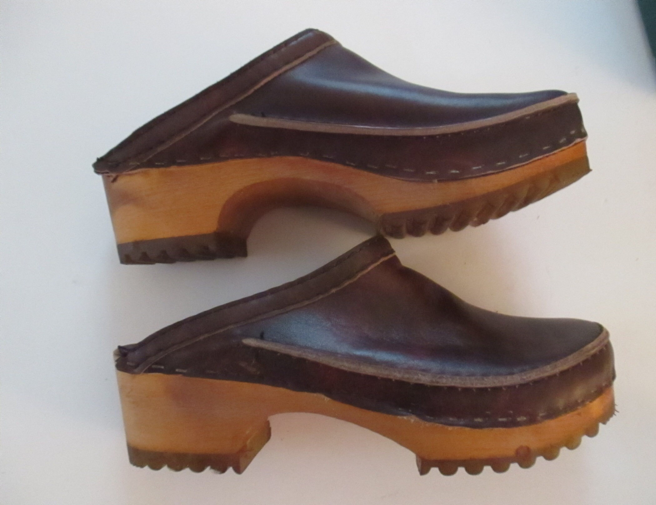 Krone clogs Clearance